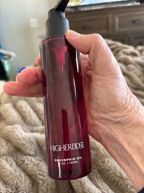 HIGHERDOSE Endorphin Oil - Deep Magenta Pump Bottle